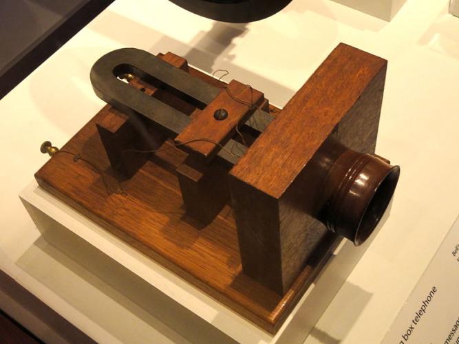 Telefon