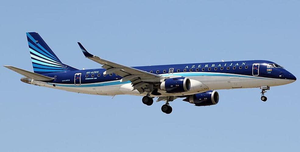 Vol Azerbaijan Airlines 8243
