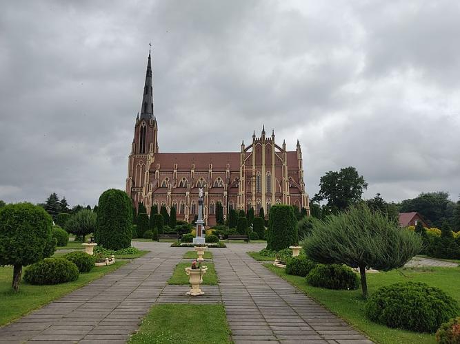 Church of the Holy Trinity, Hyervyaty