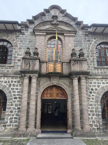 Biblioteca Ecuatoriana Aurelio Espinosa Pólit