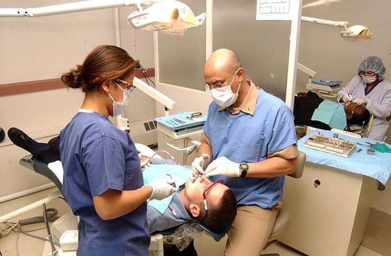 Dentista