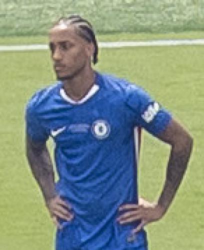 João Pedro (football, 2001)
