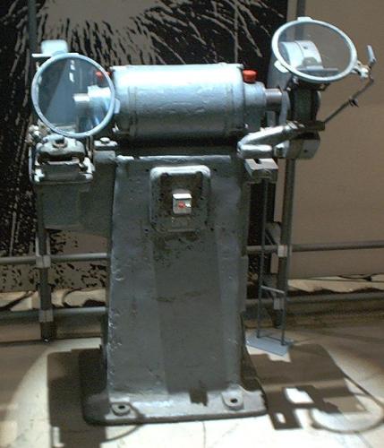 Grinding machine