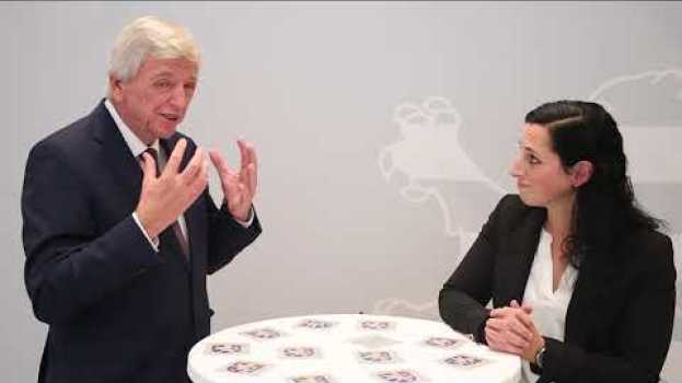 Video Interview mit Ministerpräsident Volker Bouffier (CDU) und Vanessa Gronemann (BÜNDNIS 90/DIE GRÜNEN) in English