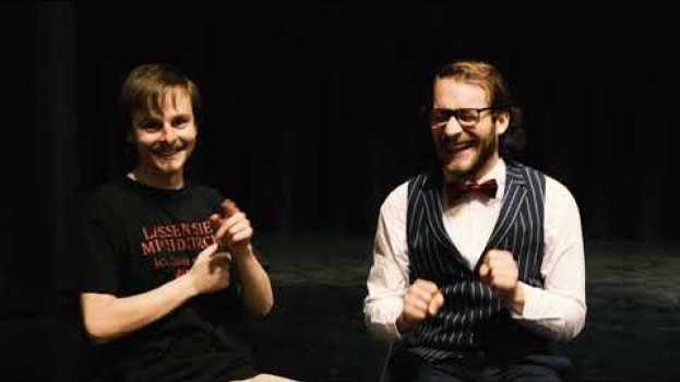Video Immer noch dasselbe Theater (30 Jahre UniTheater Karlsruhe) su italiano