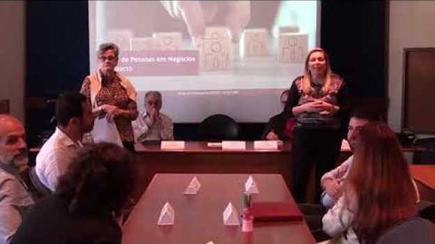Video Roda de Conversa no CEATS - Gestão de Pessoas em negócios de impacto auf Deutsch