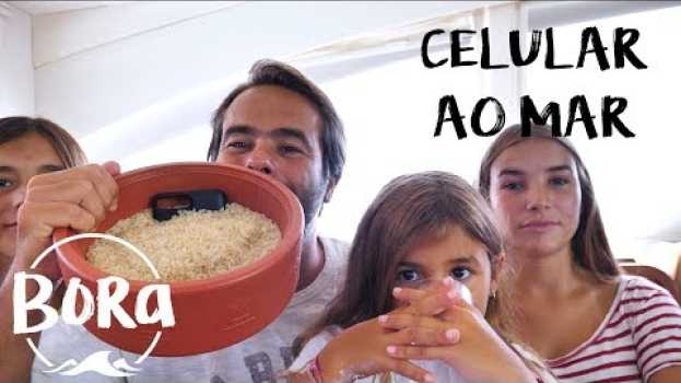 Video BORA #83 - MEU CELULAR CAIU NO MAR! Estamos amando a cidade (English/Spanish CC) su italiano