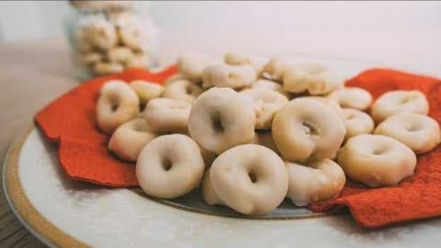 Video Occhi di Santa Lucia – Come fare i dolci tipici della festa di Santa Lucia ( taralli dolci glassati) auf Deutsch