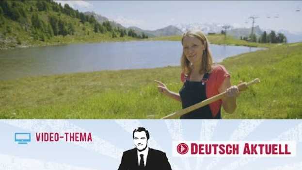 Видео Deutsch lernen mit Videos | Schnellkurs im Alphornblasen | mit deutschen Untertiteln на русском