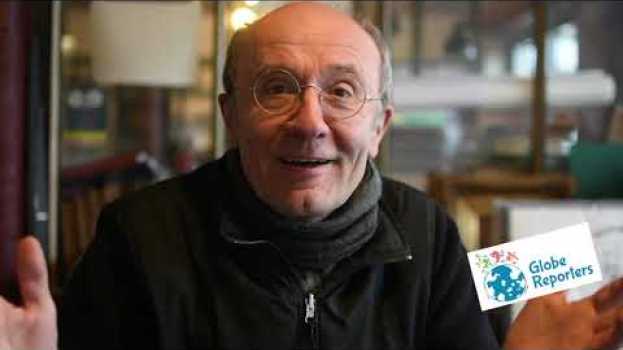 Video "Bienvenus dans l’univers parallèle de l’humour belge", Philippe Geluck em português