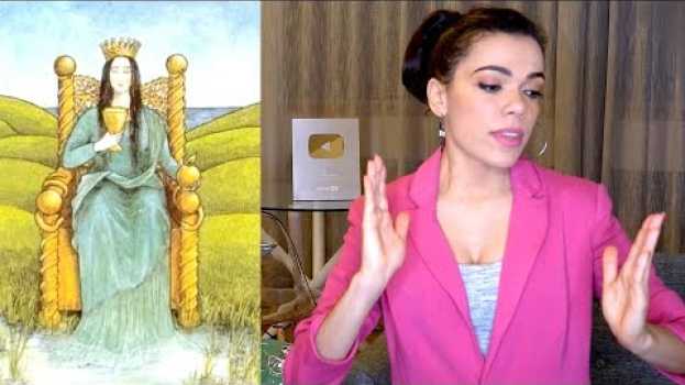 Видео OS 4 ARQUÉTIPOS FEMININOS DAS RAINHAS DO TAROT! - DESPROGRAME-SE! на русском