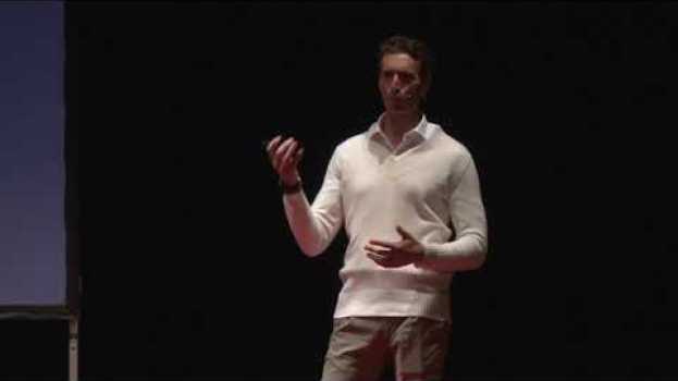 Видео COSA HO IMPARATO ELIMINANDO 1000 kcal DALLA MIA DIETA QUOTIDIANA | Jacopo Querci | TEDxLivorno на русском