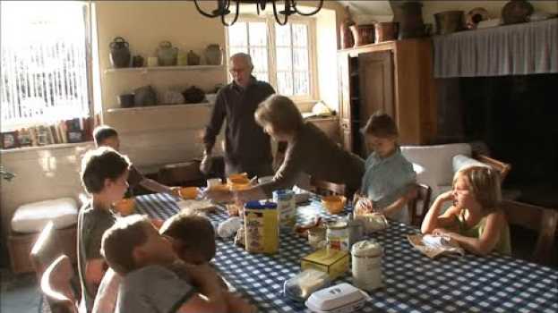 Video Au secours, j'ai 16 enfants à gérer ! auf Deutsch