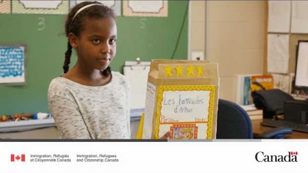 Video Éducation au Canada : aperçu du système d’enseignement primaire et secondaire po polsku