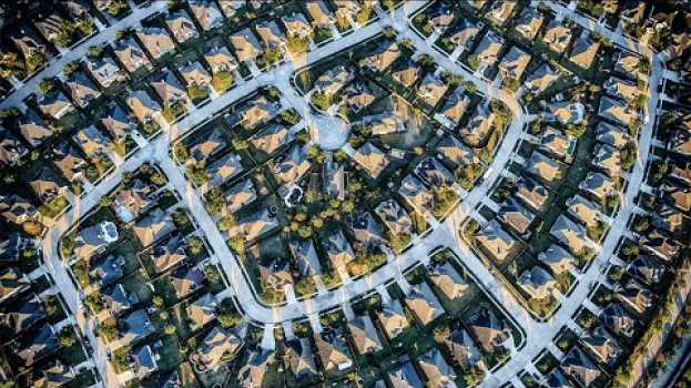 Video How To Build More Homes, Faster auf Deutsch