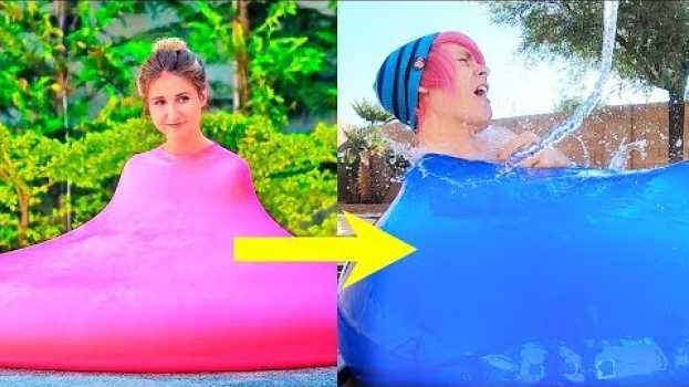 Video Trying 29 AMAZING LIFE HACKS TO TRY OUT THIS SUMMER by 5 Minute Crafts en français