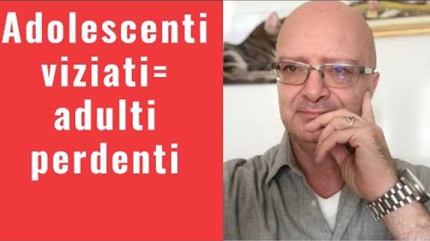 Video Genitori succubi delle richieste dei figli adolescenti ne faranno degli adulti perdenti   türkçe