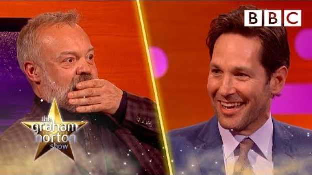 Video Paul Rudd jumped out of a car on his WORST date 😬- BBC The Graham Norton Show auf Deutsch
