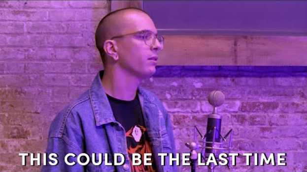 Video James Droll performs 'This Could Be The Last Time' en español