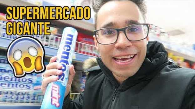 Video Visitando un SUPERMERCADO con COSAS GIGANTES po polsku
