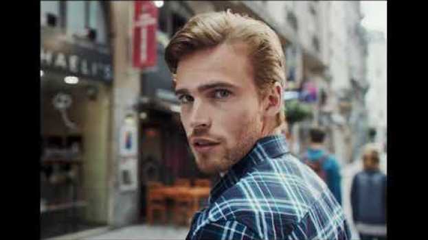 Video Men in Progress : on dit qu’un homme... en español