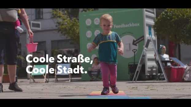 Video Coole Straße: Karmeliterplatz in English