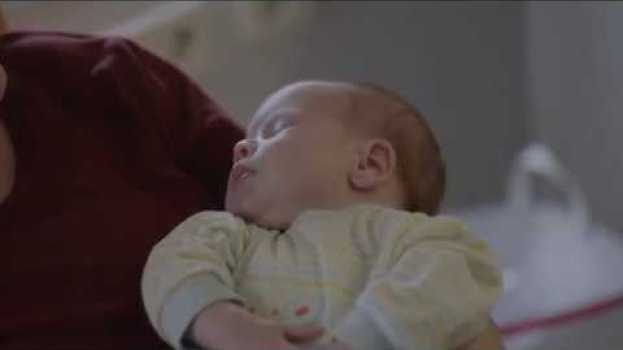 Video Hace falta valor para vencer al cáncer infantil. Hospital Sant Joan de Déu Barcelona em português