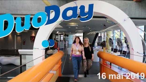 Video DuoDay : découvrir des métiers à deux, c'est mieux ! em português