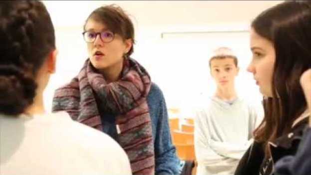 Video Avec Globe Reporters, la presse s'invite au lycée Darchicourt. po polsku
