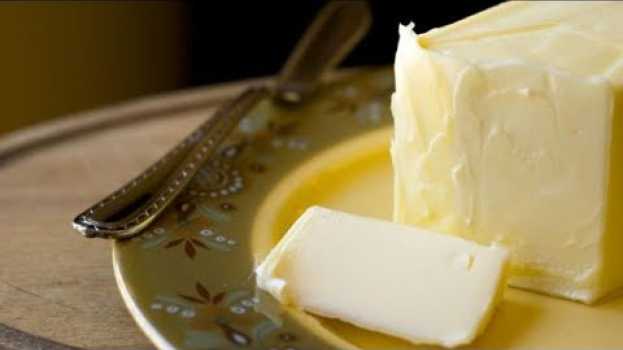 Video La margarina fa male? Ecco 12 motivi per non usarla più po polsku