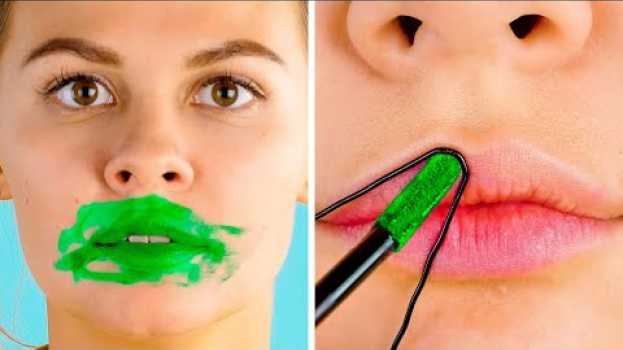 Video 7 BEAUTY HACKS TO SPEED UP YOUR DAILY ROUTINE || Girly Hacks by 123 GO!   türkçe