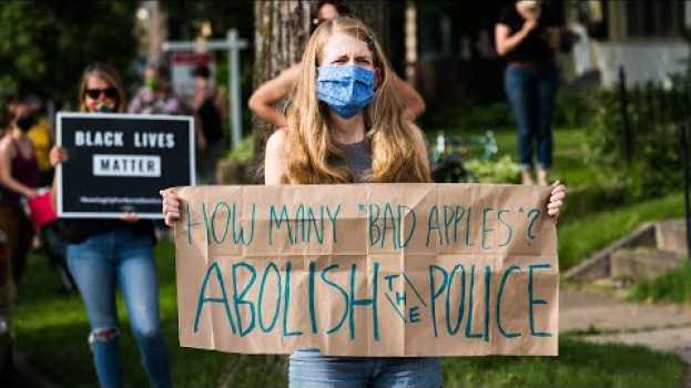 Video Don't 'Abolish the Police.' Privatize Them. em português
