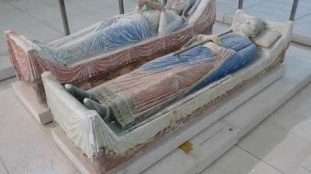 Видео Un sarcophage, qu'est ce que c'est ? на русском