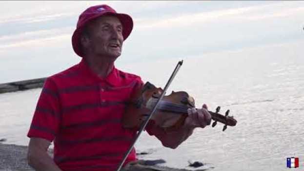 Video Le festival de l'Escaouette et la préservation de la musique acadienne su italiano