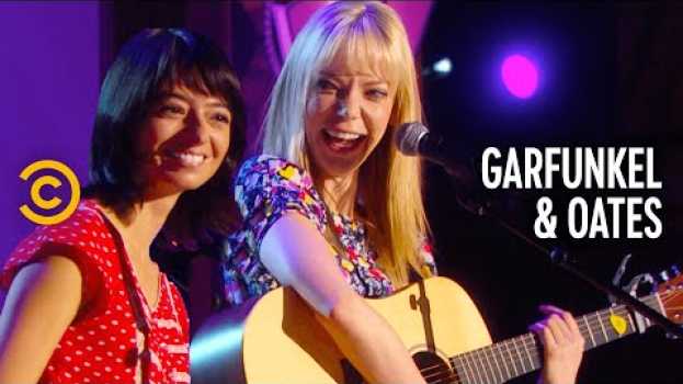 Video A Song About Go-Karts and Masturbation - Garfunkel and Oates en español