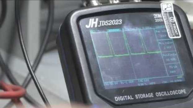 Video ремонт hitachi cmt2199( шасси S3-M3) нет изображения (белый раст)+ тест внутрисхемного esr metr en français
