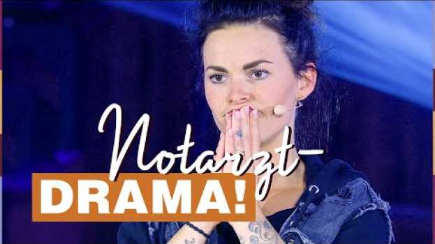 Video Drama im 'Sommerhaus der Stars': Der Krankenwagen muss anrücken en español