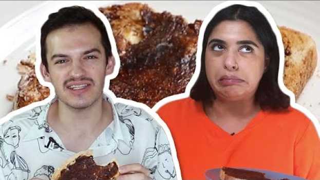 Video Aussies Try Each Other's Vegemite Toast auf Deutsch