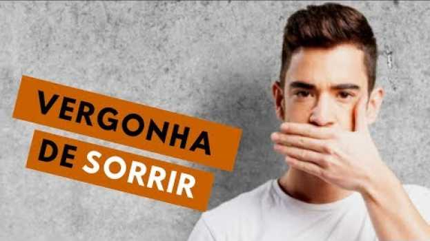 Video Você já deixou de sorrir por causa dos dentes? | Clareamento Dental | DentalKids en español