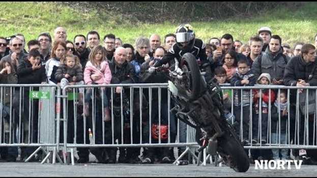 Video Puces Motos de Niort : une édition 2018 sur les chapeaux de roues ! in English