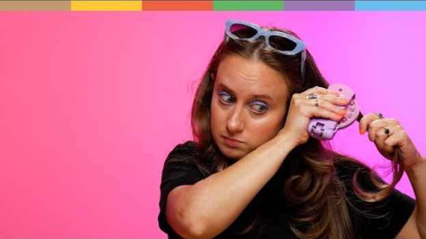 Video Mehr Strass, weniger Stress: Mit einem Strass-Bostitch zum Festival-Look en español