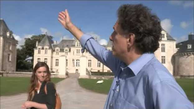 Видео Ils quittent tout pour une vie de château на русском