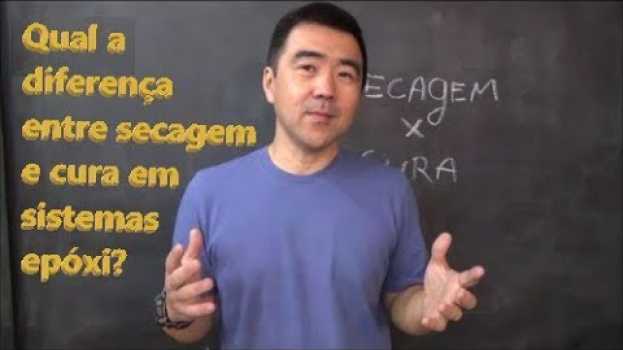 Video Qual a diferença entre secagem e cura do epóxi? auf Deutsch