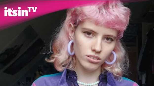 Video GNTM-Viola spricht Klartext: Wurde sie von Jan Böhmermann eingeschleust? | It's in TV in English