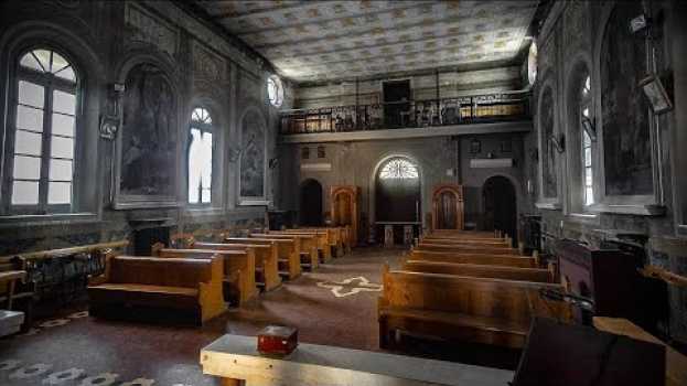 Video LA CHIESA ABBANDONATA È  INTATTA! ASSURDO, HANNO LASCIATO TUTTO! en español