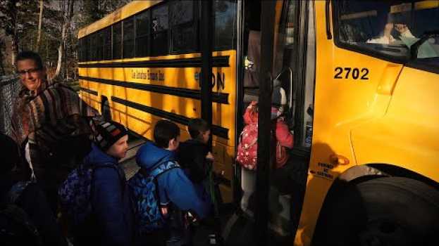 Video L'autobus électrique fait école in English
