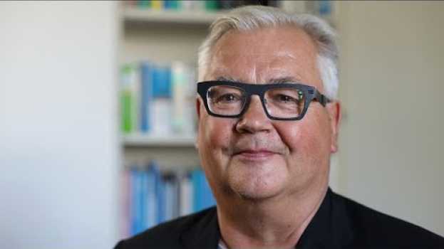 Video Ab wann wird schlechter Schlaf zu Insomnie? | Stiftung Gesundheitswissen su italiano
