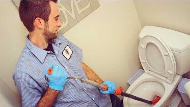 Video Most Common Leaks That Need Toilet Repair in Springfield Missouri auf Deutsch