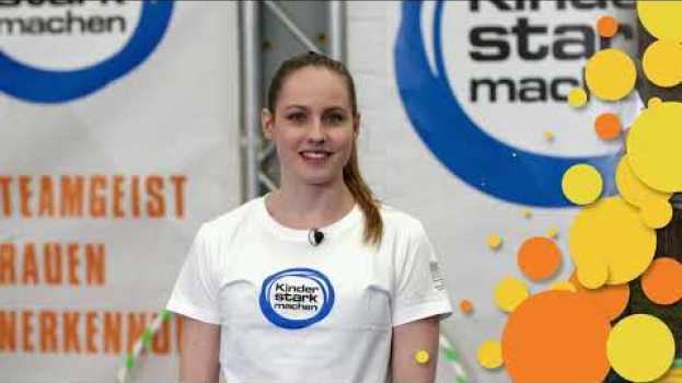 Video Bewegungs-ABC mit „Kinder stark machen“ und Sarah Voss - Folge 1 po polsku
