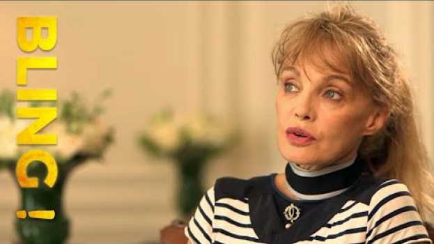 Video Arielle Dombasle nous raconte les soirées huppées des Rothschild auf Deutsch
